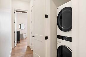 Vinnie's Beach House 6 Bedroom Home