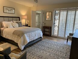 Garden Home With Mountain & Desert Views 2 Bedroom Home by RedAwning