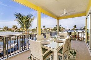 Reel 'em Inn - Oak St 3 Bedroom Home by RedAwning