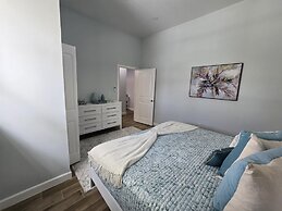 Reel 'em Inn - Oak St 3 Bedroom Home by RedAwning