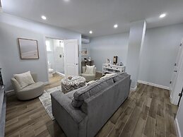 Reel 'em Inn - Oak St 3 Bedroom Home by RedAwning