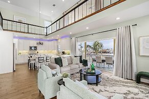 Reel 'em Inn - Oak St 3 Bedroom Home by RedAwning