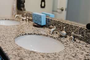 Sleepy Bear Getaway 1 Bedroom Condo by RedAwning