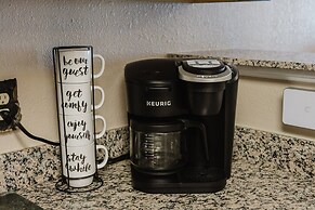 Sleepy Bear Getaway 1 Bedroom Condo by RedAwning