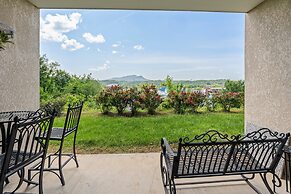 Sleepy Bear Getaway 1 Bedroom Condo by RedAwning