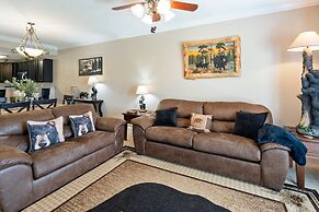 Sleepy Bear Getaway 1 Bedroom Condo by RedAwning