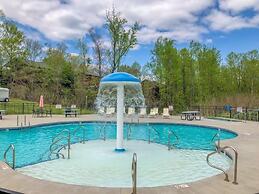 Sleepy Bear Getaway 1 Bedroom Condo by RedAwning