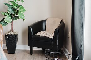 Sleepy Bear Getaway 1 Bedroom Condo by RedAwning