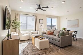 Drop It Like It's Hot 2 Bedroom Condo