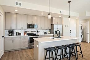 Drop It Like It's Hot 2 Bedroom Condo