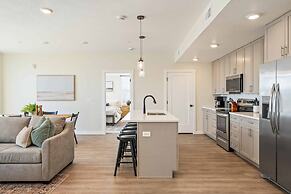 Drop It Like It's Hot 2 Bedroom Condo