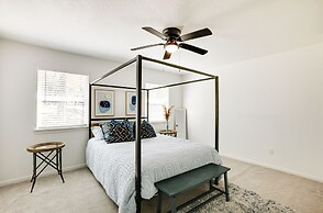 Quiet Texas Vacation Rental ~ 5 Mi to Lake Conroe!