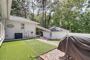 Quiet Texas Vacation Rental ~ 5 Mi to Lake Conroe!