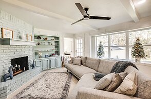 Quiet Texas Vacation Rental ~ 5 Mi to Lake Conroe!