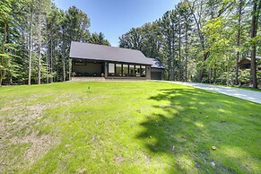 Fennville Vacation Rental: Seasonal Heated Pool!