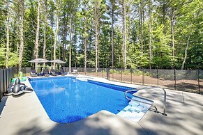 Fennville Vacation Rental: Seasonal Heated Pool!