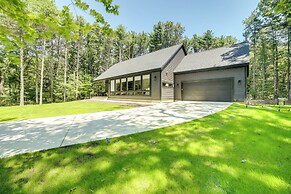 Fennville Vacation Rental: Seasonal Heated Pool!