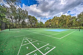 4 Mi to Disney: Emerald Island Resort Home!