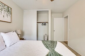 Sunny Oceanside Home w/ Patio, 5 Mi to Downtown!