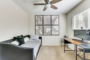 Sunny Oceanside Home w/ Patio, 5 Mi to Downtown!