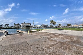 Galveston Beach House w/ Oceanfront Deck!