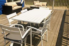 Beach House w/ Oceanfront Deck in Galveston!