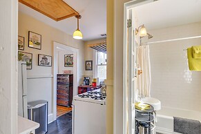 Athens Apartment: 2 Mi to University of Georgia!