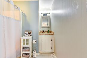 Cheerful Lake Wylie Home With Fire Pit!