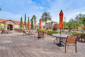 8 Mi to Disney Parks: Pet-friendly Davenport Condo