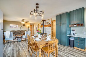 Idyllic Rye Cabin: Deck w/ Mountain Views!
