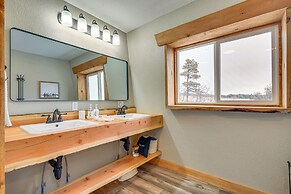 Idyllic Rye Cabin: Deck w/ Mountain Views!