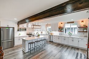 Family-friendly Home w/ Yard: 27 Mi to Nashville!