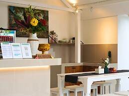 Summer of Surf Hostel Uluwatu