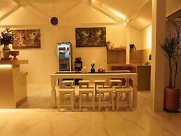 Summer of Surf Hostel Uluwatu