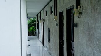 Summer of Surf Hostel Uluwatu