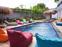 Summer of Surf Hostel Uluwatu