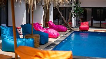 Summer of Surf Hostel Uluwatu