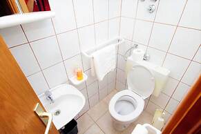 Mini - Parking - R1 s Balkonom