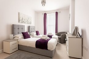 Queens Lodge 1-bed Apartment in Redhill