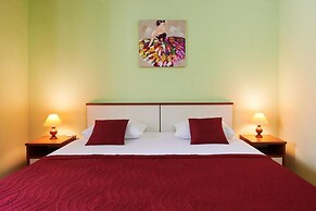 Jare - in old Town - R1 Zelena