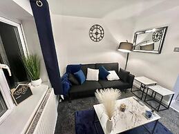 Beautiful 2-bed House in Watford