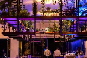 Royal Breeze Hotel NV