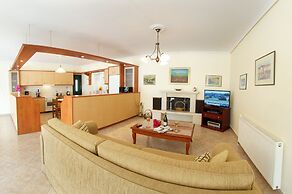 Faos Luxury Apartments 2