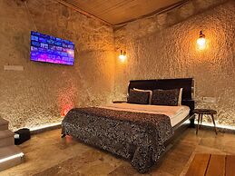 Ceran Stone House