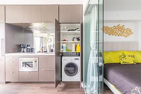 Charming Yorkville Condos