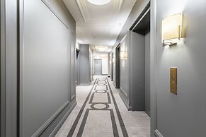 Charming Yorkville Condos