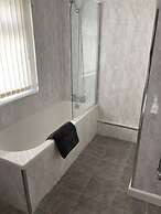 2 Bed House Near Anfield Stadium