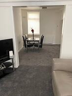 2 Bed House Near Anfield Stadium