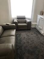 2 Bed House Near Anfield Stadium