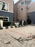 Glovis Luxury Apartments